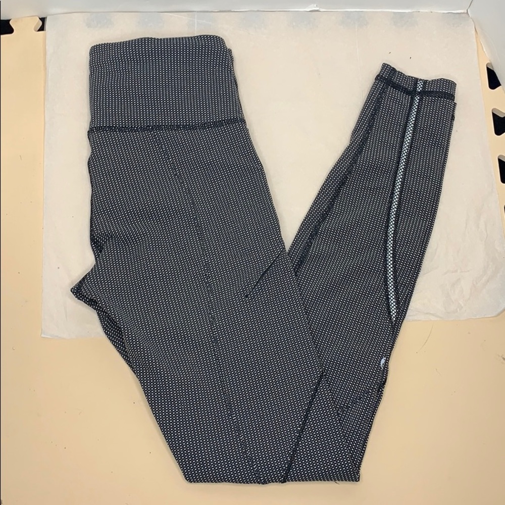Lululemon Invigorate Tight *Shine Bright - Picture 11 of 14